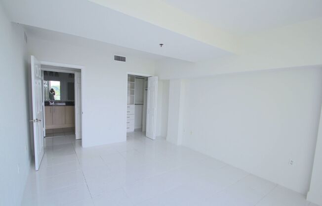 1 bed, 1 bath, 924 sqft, $2,800, Unit Unit 311