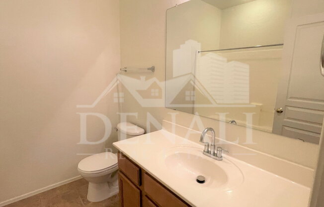 2 beds, 2.5 baths, 1,385 sqft, $1,995, Unit Unit 1114
