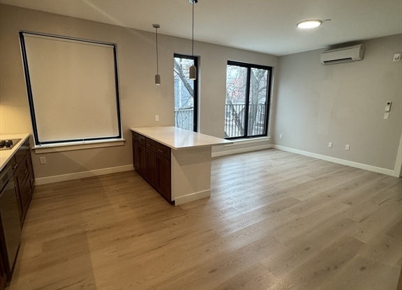 1 bed, 1 bath, 780 sqft, $3,490, Unit 208