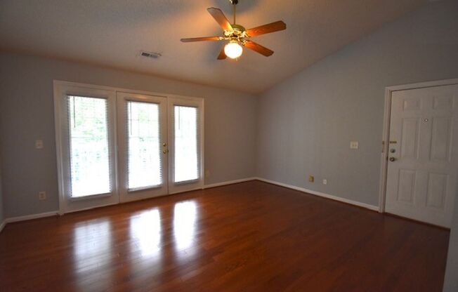 2 bedroom 2 bath unit ready for you to move in!