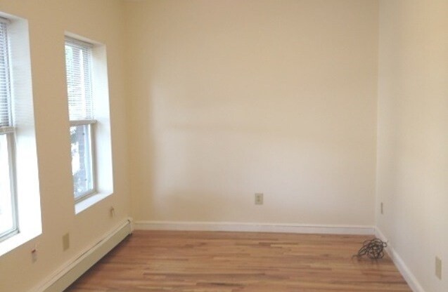 3 beds, 1 bath, 1,182 sqft, $4,000, Unit #2(1A)