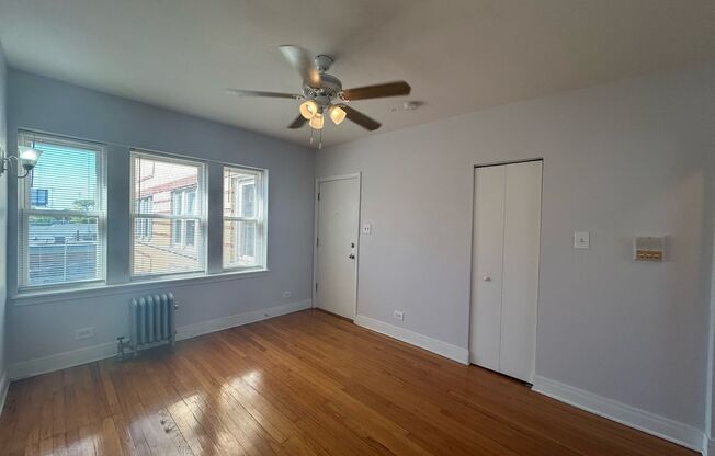 4407 N Kenneth