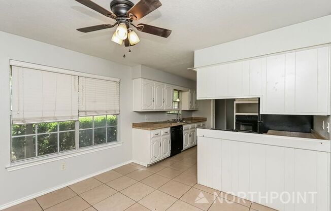 1105 CEDAR RDG DR