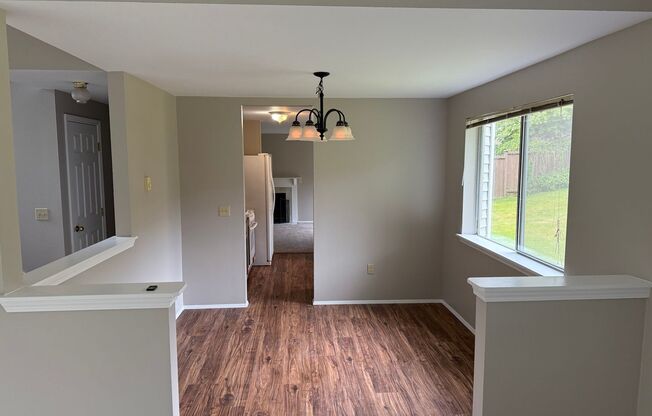 4 Bedroom 2.5 Bath. Cul-de-Sac Home. New Paint/Flooring $3550.00 mo.