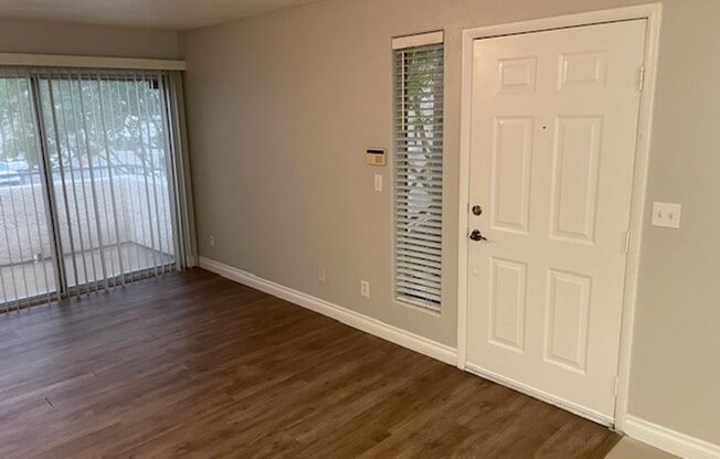 5217 Caspian Springs Dr #204 ! 3 Bed / 2 Bath !