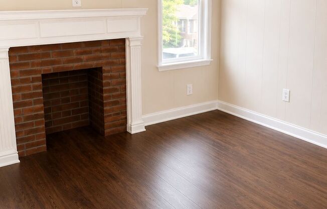 *** House for Rent * Pet Friendly * Amazing Location in Dormont * Available Now * Spacious & Renovated ***