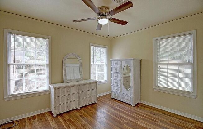 4021 Markins - 3/Bed 1/Bath - $1495/month