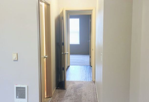 3 beds, 2 baths, 1,172 sqft, $1,695, Unit 253