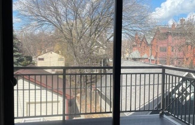 1 bed, 1 bath, 991 sqft, $2,695, Unit 416