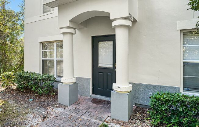 Charming Townhouse in Westchase