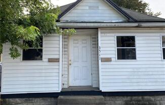 3511 E 10 ST