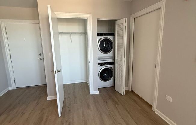 1 bed, 1 bath, 550 sqft, $1,425, Unit 1206