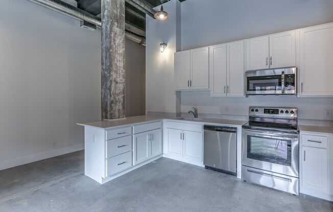 1 bed, 1 bath, 1,047 sqft, $1,550, Unit A313