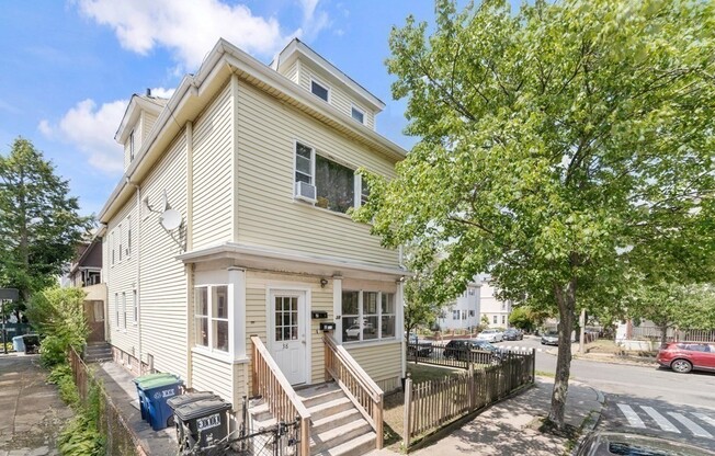 38 ILLINOIS AVE
