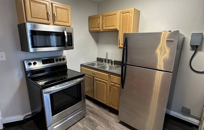 1 bed, 1 bath, 650 sqft, $1,195, Unit Apt #12