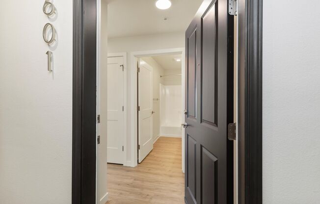 Studio, 1 bath, 413 sqft, $1,550, Unit 601