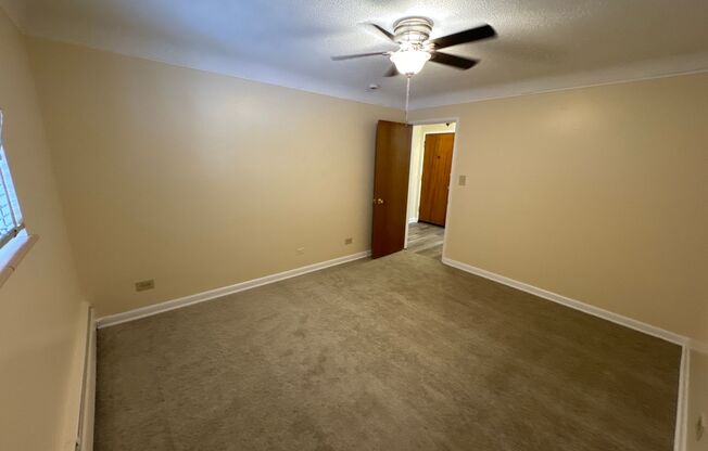 2 beds, 1.5 baths, 1,106 sqft, $1,650, Unit 103