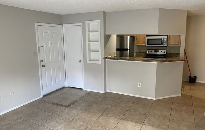 1 bedroom 1 bath washer and dryer include