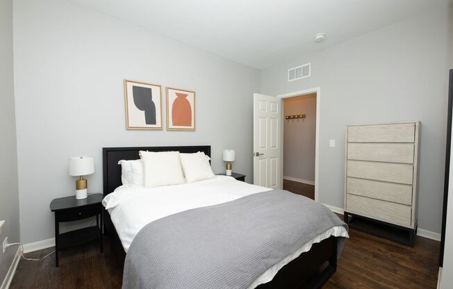 2 beds, 1 bath, 719 sqft, $3,195, Unit 835-1B