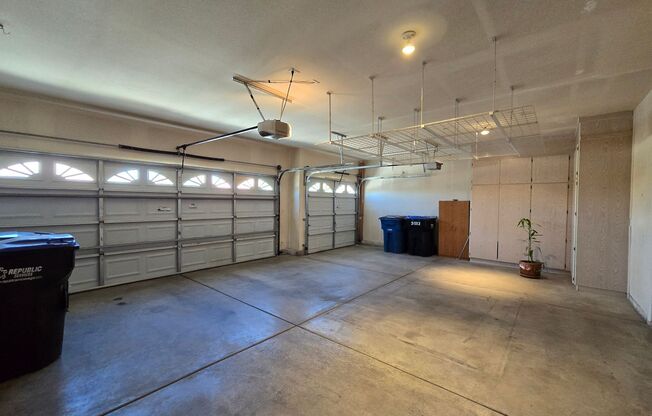 3 beds, 3 baths, $2,395