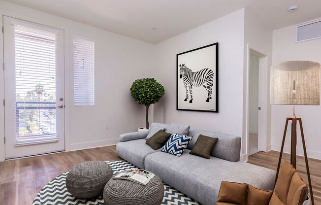 2 beds, 2 baths, 963 sqft, $1,950, Unit 270