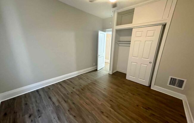 2 beds, 1 bath, 1,250 sqft, $1,250