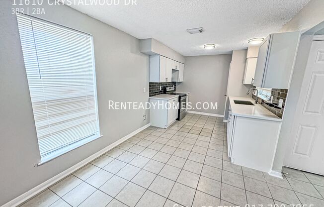 3 beds, 2 baths, $1,599