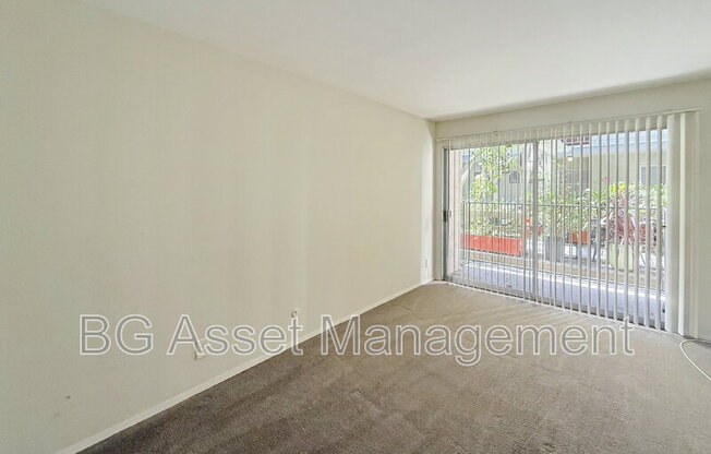 3600 DIMOND AVE