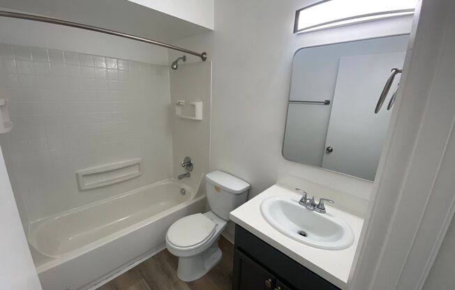 1 bed, 1 bath, 680 sqft, $1,395, Unit 48