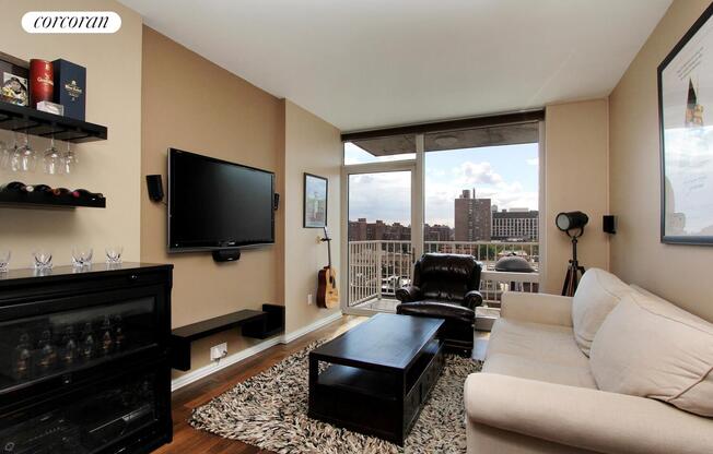 1 bed, 1 bath, 653 sqft, $5,250, Unit 10C