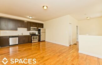 1536 W North Ave