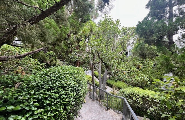 1406 BRETT PL