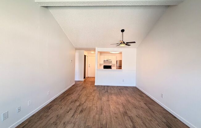 2 beds, 1 bath, 850 sqft, $2,300, Unit 344