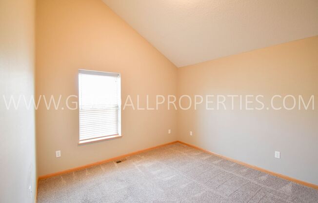 2 beds, 2 baths, $1,495