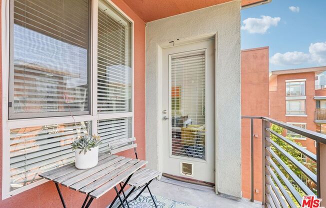 2 beds, 2 baths, 1,186 sqft, $3,600, Unit 440