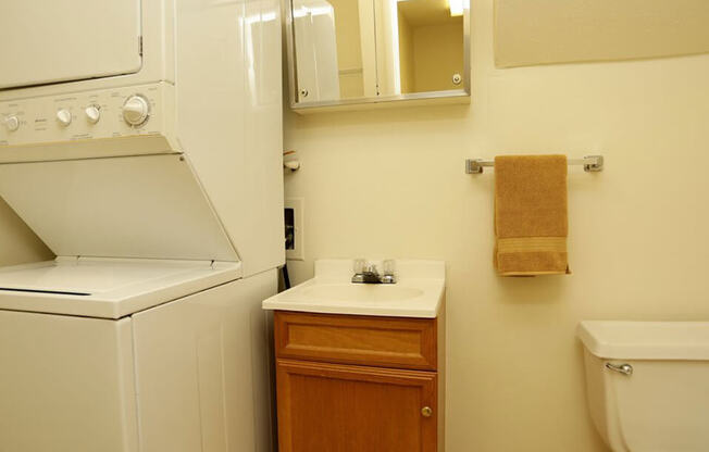 South Bend apartments with washer/dryer included