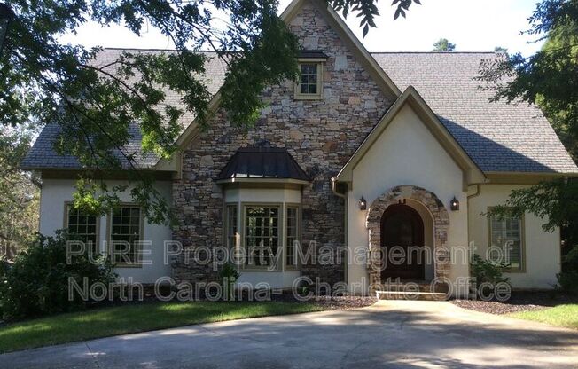 236 TOWILL PL