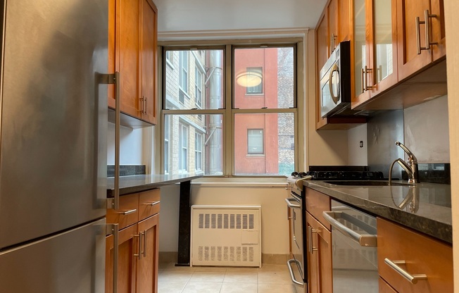 1 bed, 1 bath, $5,295, Unit 12A