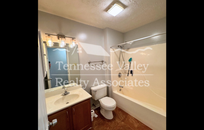 4 beds, 2 baths, $2,200