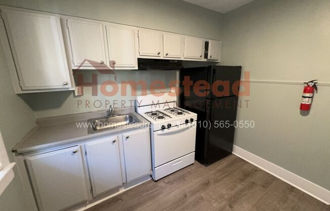 3 beds, 1 bath, $1,600