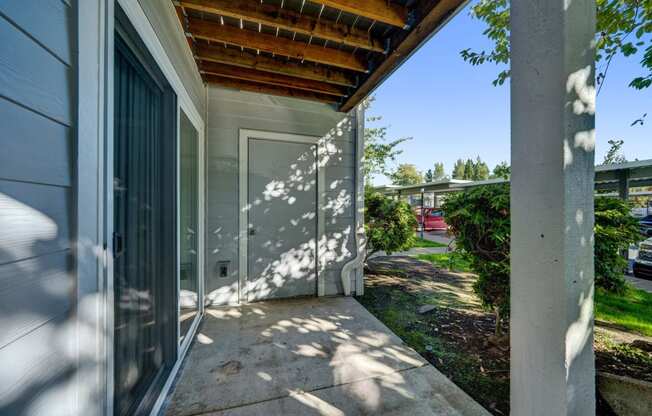 unit patio exterior Aloha Oregon Quatama Village Apartments 