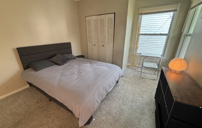 111 SWEET ST NE