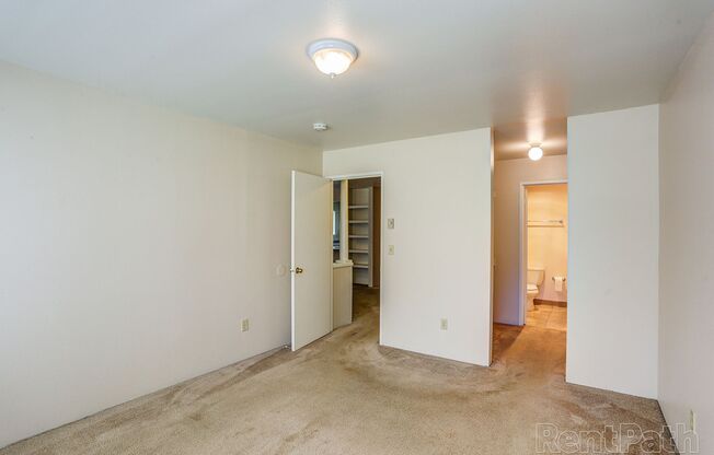 2 beds, 2 baths, 1,036 sqft, $1,800, Unit 4430-3