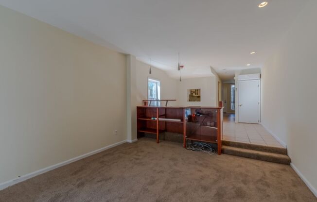 4301 Falls Rd/2 Bed, 3.5 Bath Townhouse in Hampden