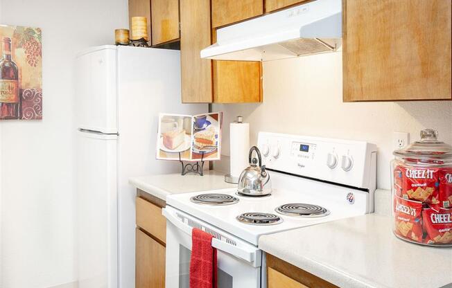 Kitchen Appliances at Courtyard at Central Park Apartments, Fresno, California