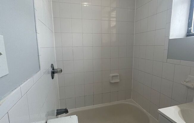 801 - Golden Crest 801 21st Street, LLC