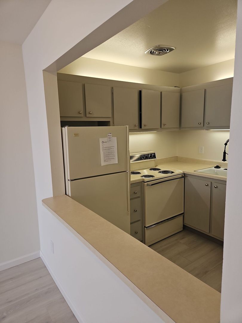 River Terrace Apartments