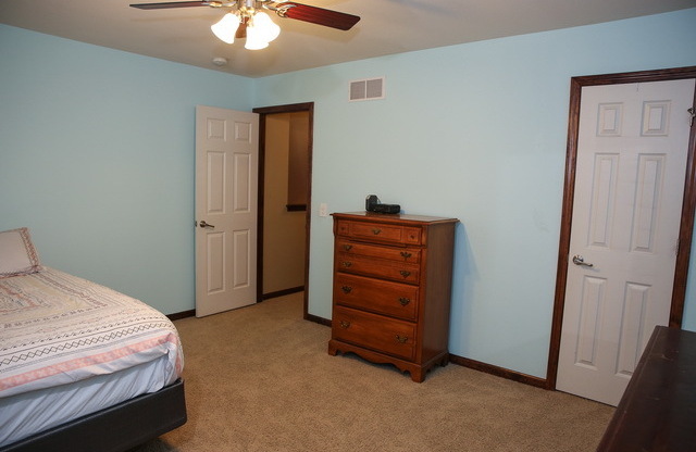 3 beds, 2 baths, $1,700