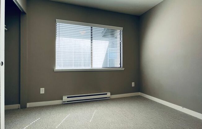 2 beds, 1 bath, 738 sqft, $2,395, Unit 3040-6