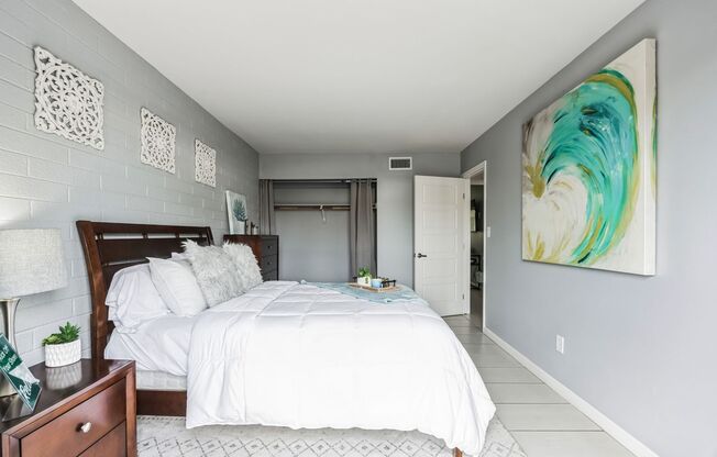 2 beds, 1 bath, 900 sqft, $1,324, Unit 65